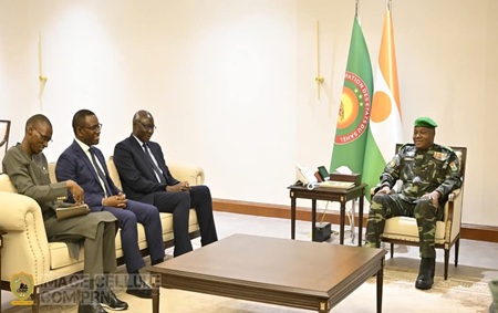 Niamey: Le Président de la République s’entretient avec un émissaire du président Sénégalais