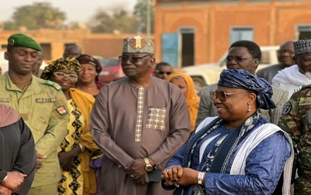 Réception de murs de clôture et d'une salle de classe dans plusieurs écoles primaires de Niamey