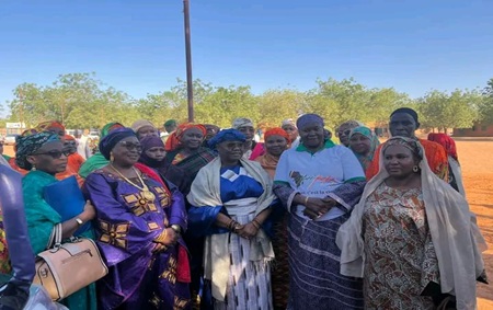 L'initiative « Une semaine, une école » couplée à la réception d'un forage à l'école primaire Kouado 2