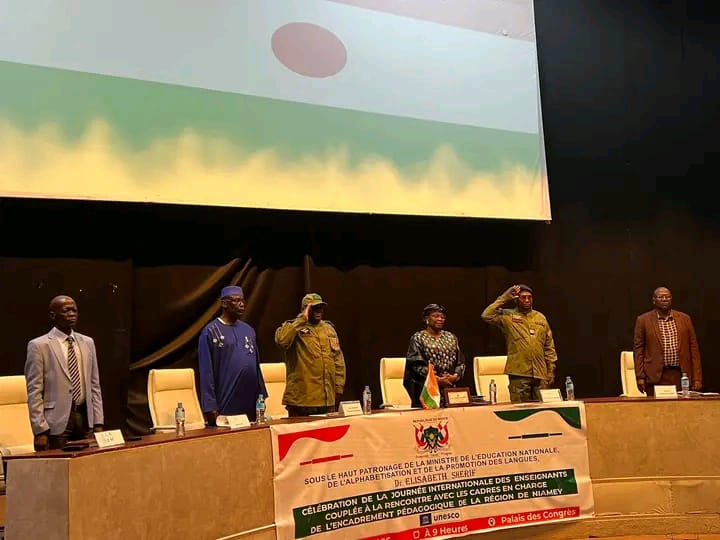 Célébration de la Journée mondiale de l'enseignant couplée à la rencontre avec les cadres en charge de l'encadrement pédagogique de la région de Niamey