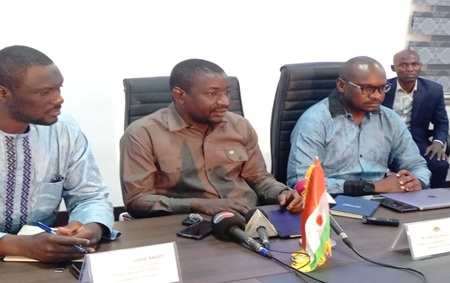 Mobilisation générale au Niger : le Ministre de la communication Adji Ali Salatou lance le processus d’harmonisation de la communication gouvernementale avec les acteurs