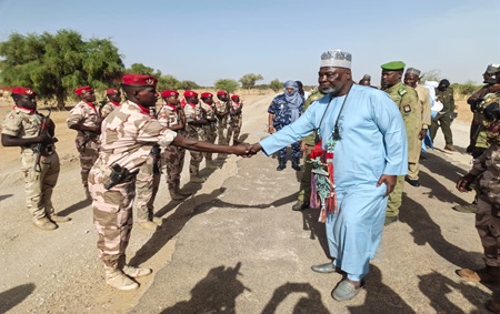 La visite des Juridictions et Établissements Pénitentiaires du pays entreprise par le Ministre de la Justice et des Droits de l'Homme sur recommandation expresse du Président de la République, Chef de l'État, le Général d'Armées Abdourahamane Tiani, se po