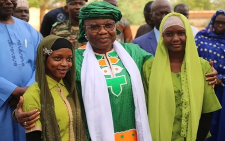 L'INITIATIVE « UNE SEMAINE, UNE ÉCOLE » : LA MINISTRE EN CHARGE DE L'ÉDUCATION NATIONALE AU CES AMADOU MODIÉLI DE NIAMEY