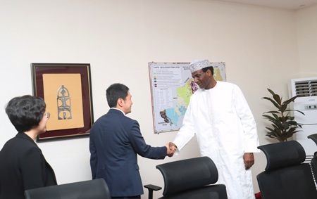 Niamey : Le Premier Ministre reçoit l’ambassadeur de Chine au Niger