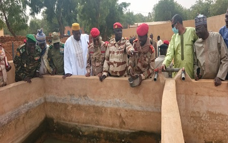 Dosso : Le Ministre de la Justice et le Haut Commandant de la Garde Nationale en visite sur le site maraîcher de la Maison d’Arrêt de Boboye