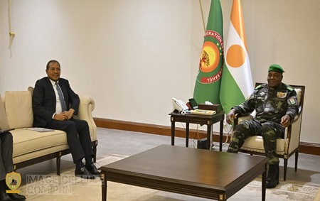 Niamey :  Le Président de la République s’entretient avec l’envoyé spécial de la présidente de la République de Tanzanie