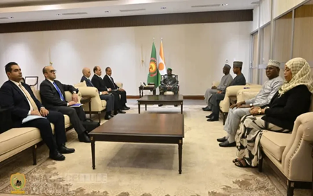 Niamey : Le Président de la République reçoit le Ministre des Affaires Etrangères de la République Arabe d’Egypte