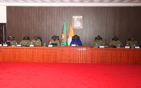 Niamey : Le Premier ministre reçoit les membres de la Commission chargée des préparatifs de la mobilisation générale