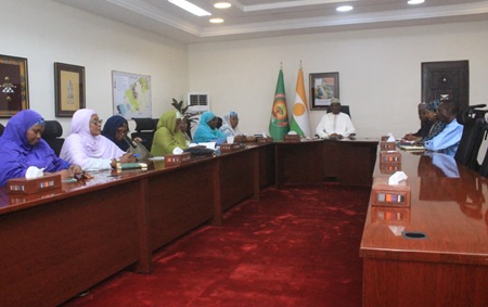 Le Premier Ministre Nigérien reçoit le réseau femmes sciences et technologies du Niger